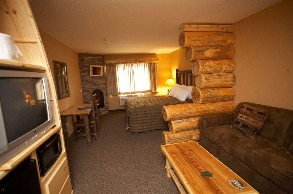 Whitefish Lodge And Suites Cross Lake Екстериор снимка