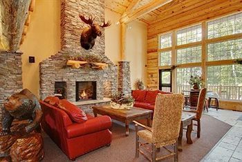 Whitefish Lodge And Suites Cross Lake Екстериор снимка